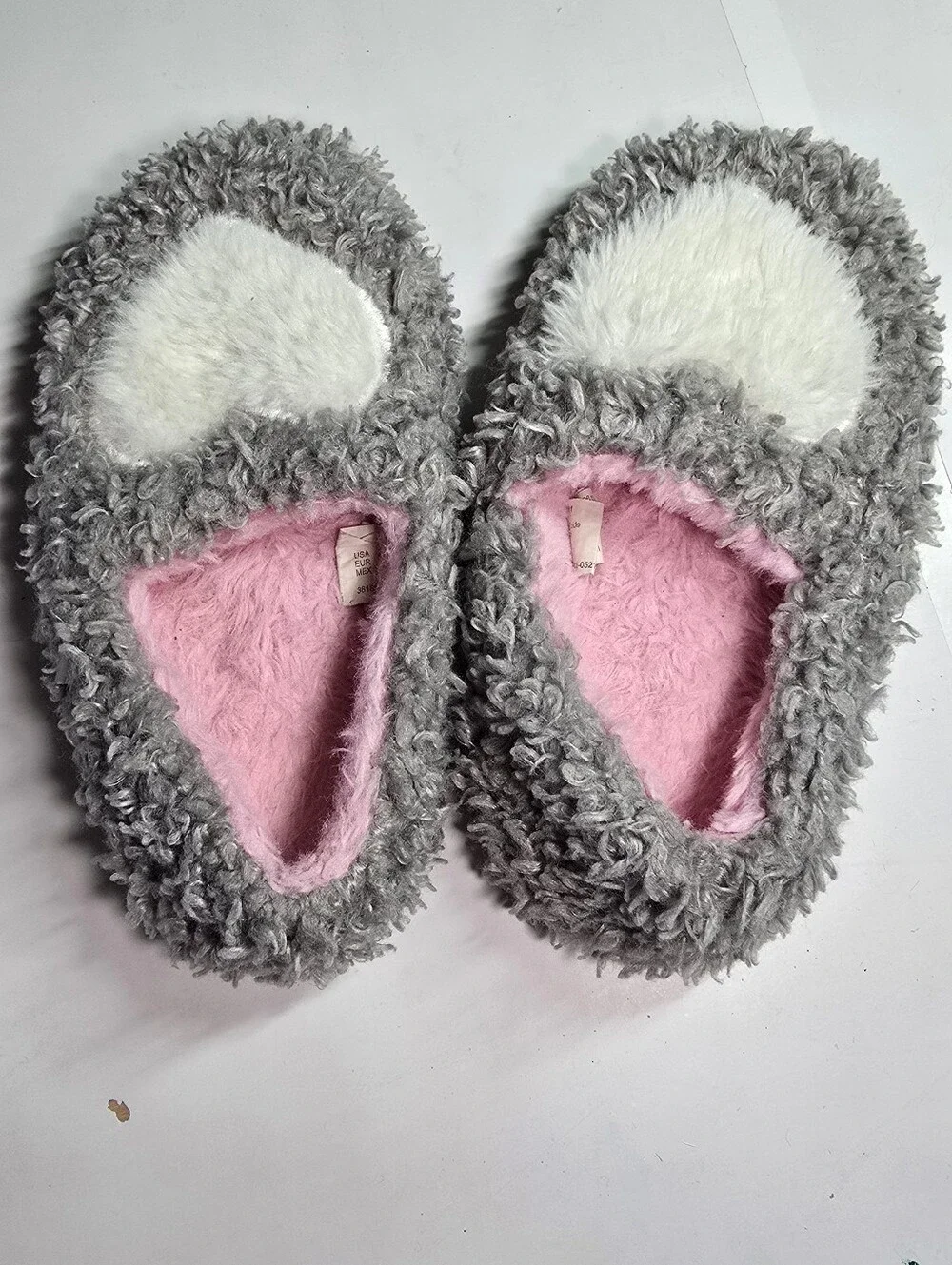 wonder nation Gray & Pink Heart Plush Kids Slippers